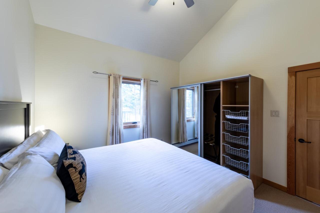 Canyon Ridge Lodge Голдън Екстериор снимка