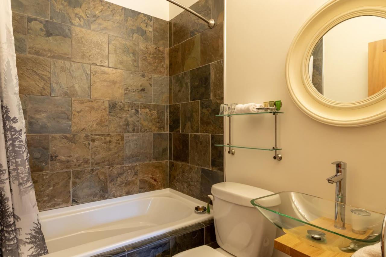 Canyon Ridge Lodge Голдън Екстериор снимка