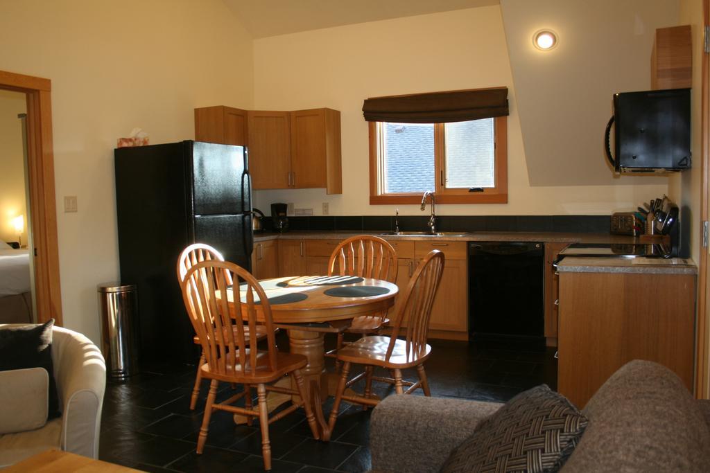 Canyon Ridge Lodge Голдън Стая снимка