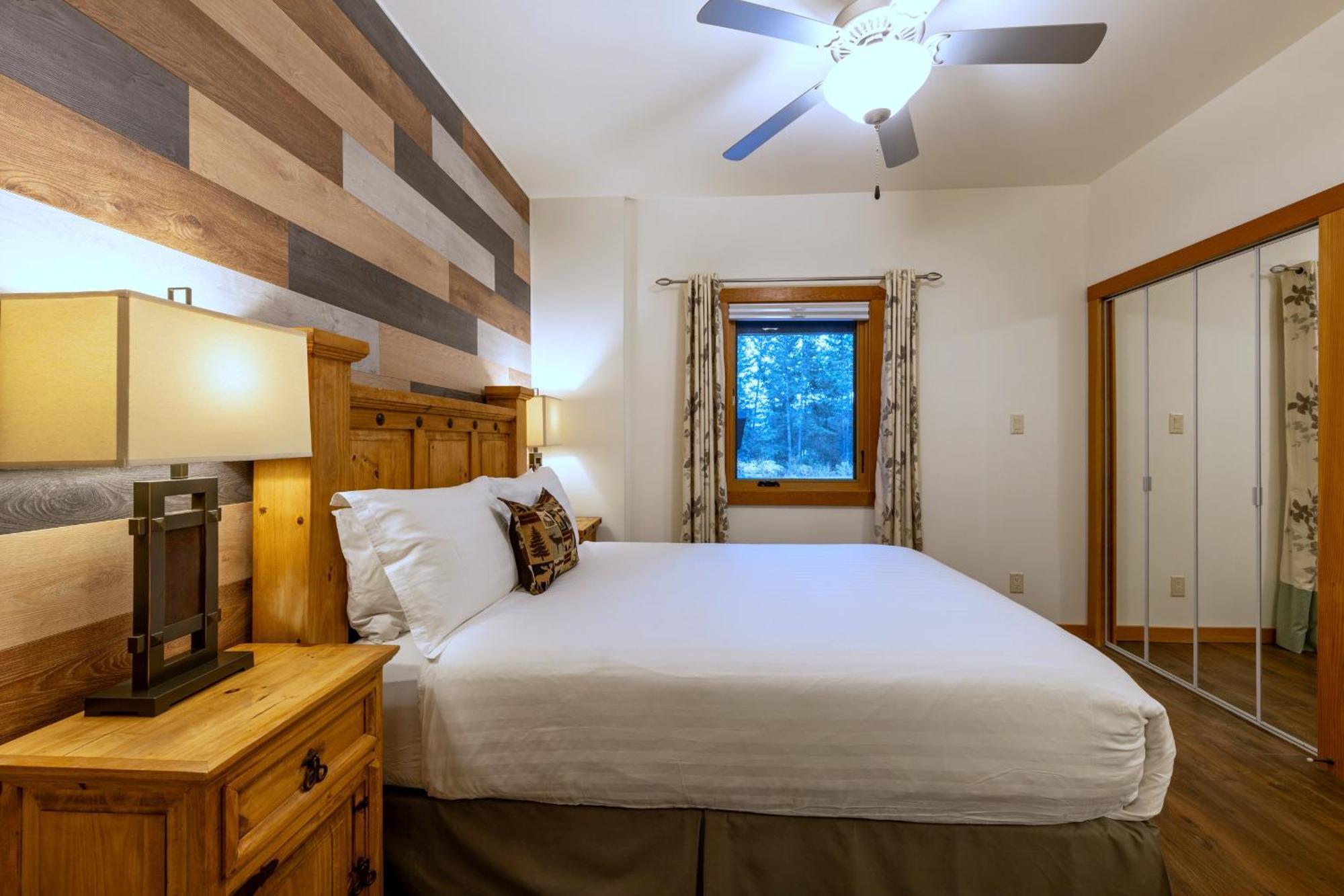 Canyon Ridge Lodge Голдън Екстериор снимка