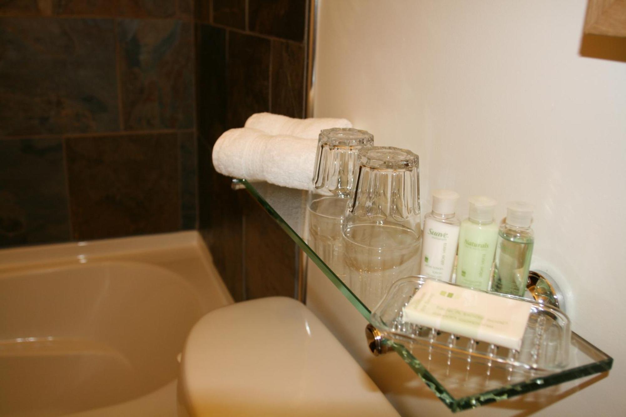 Canyon Ridge Lodge Голдън Екстериор снимка